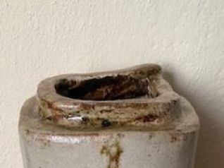 Vase, Asche-und Gesteinsglasur 01